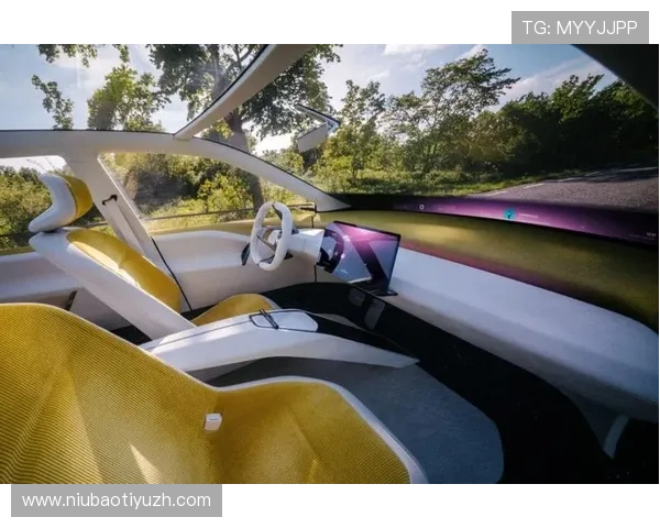 奔驰宝马真人版车型亮相,展现极致工艺与创新设计的完美结合 奔驰宝马真人版车型亮相,展现极致工艺与创新设计的完美结合